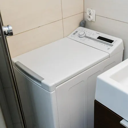 Apartamento Glogowska Comfort By Bookinghost *