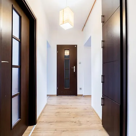 Apartament Głogowska Comfort By Bookinghost