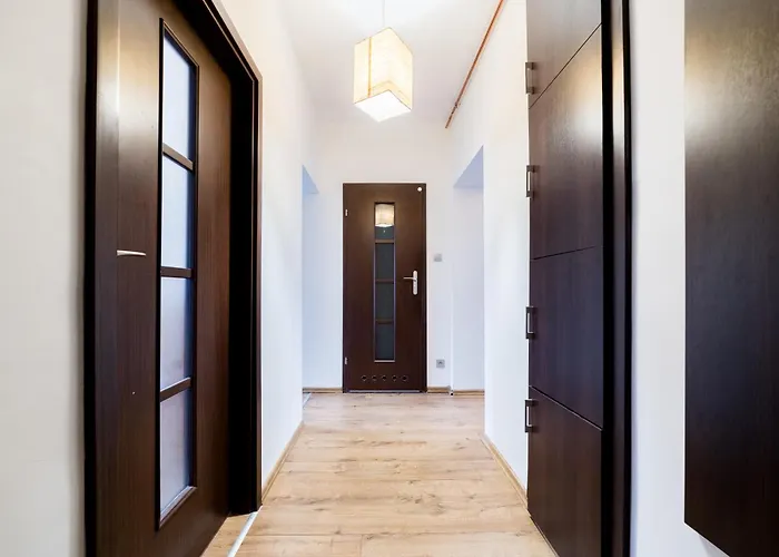 Apartment Glogowska Comfort By Bookinghost